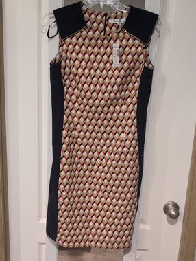 Geometric Print Sheath Dress with Dark Navy Side Panels
